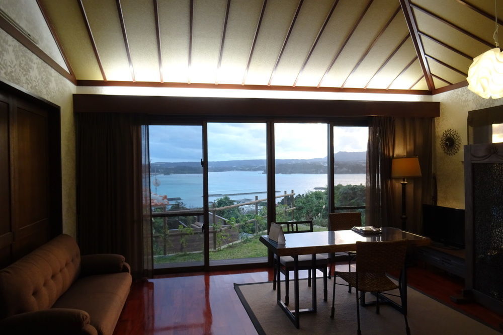 Ocean Hills Kouri Hotell Nakijin Eksteriør bilde