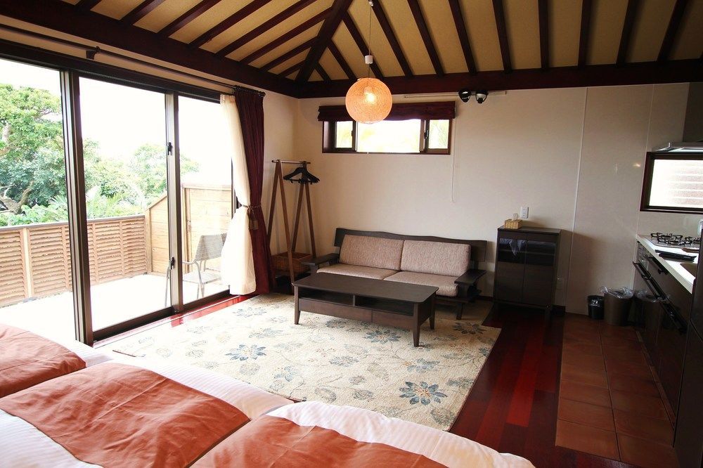 Ocean Hills Kouri Hotell Nakijin Eksteriør bilde