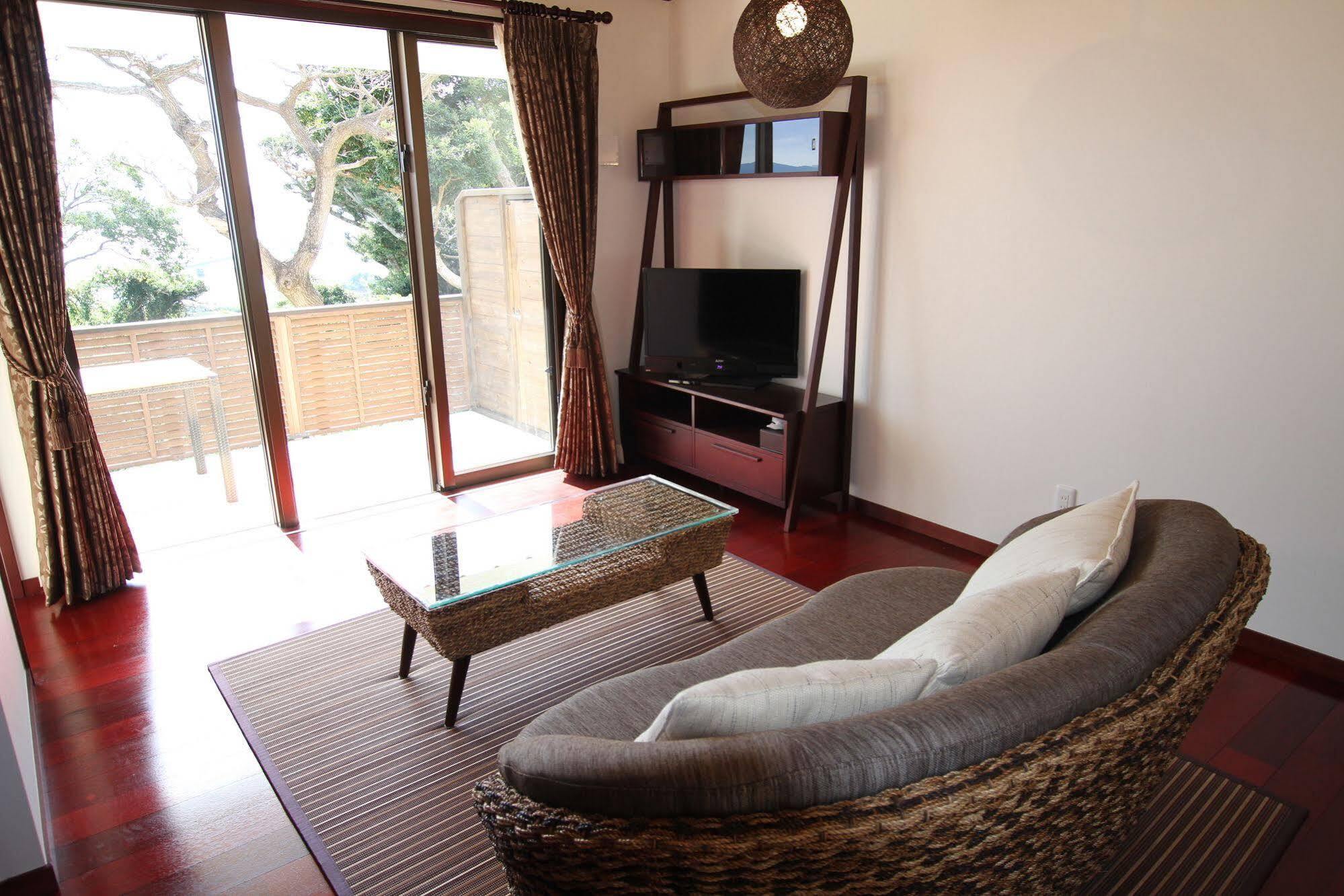 Ocean Hills Kouri Hotell Nakijin Eksteriør bilde
