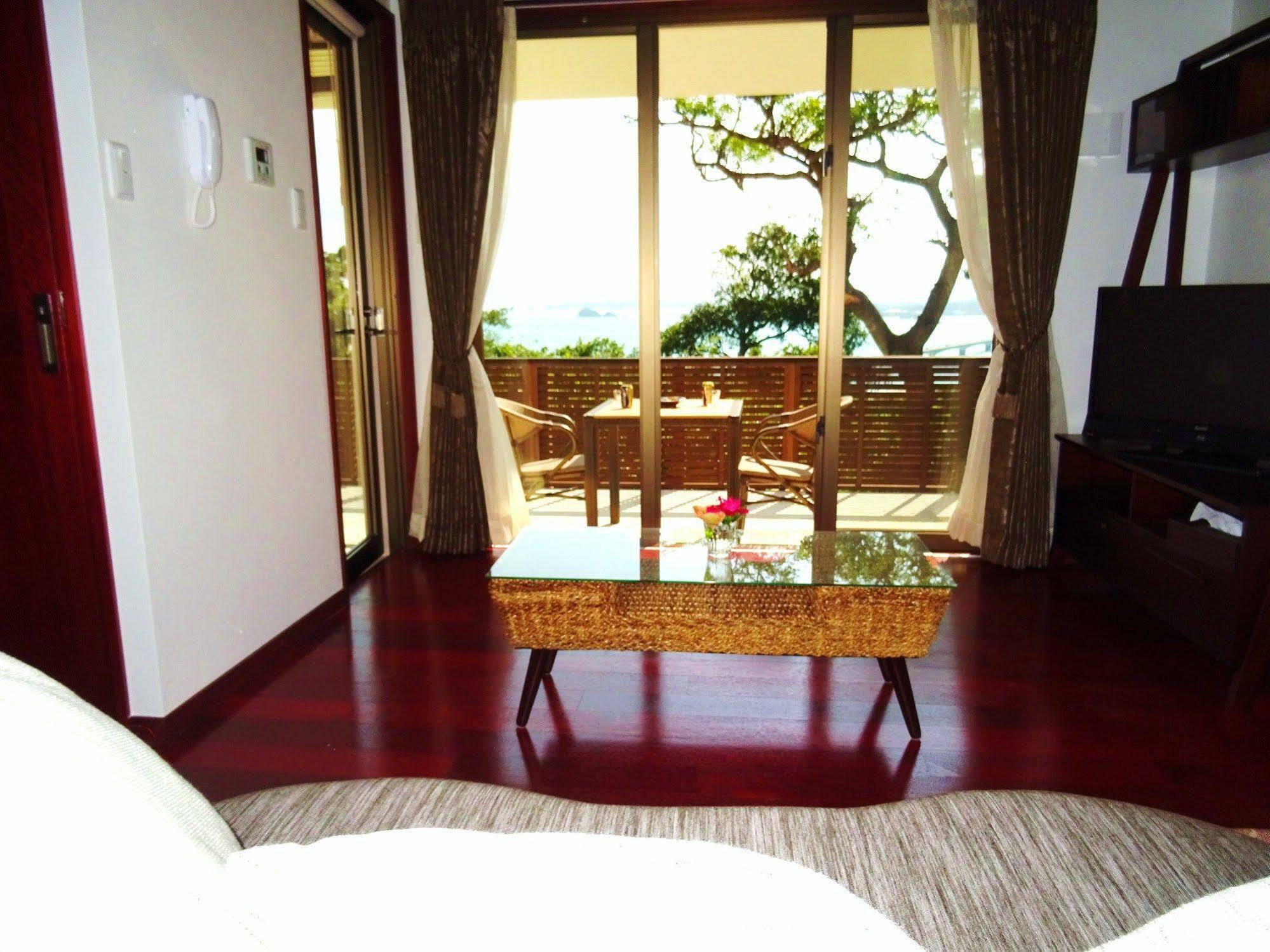 Ocean Hills Kouri Hotell Nakijin Eksteriør bilde